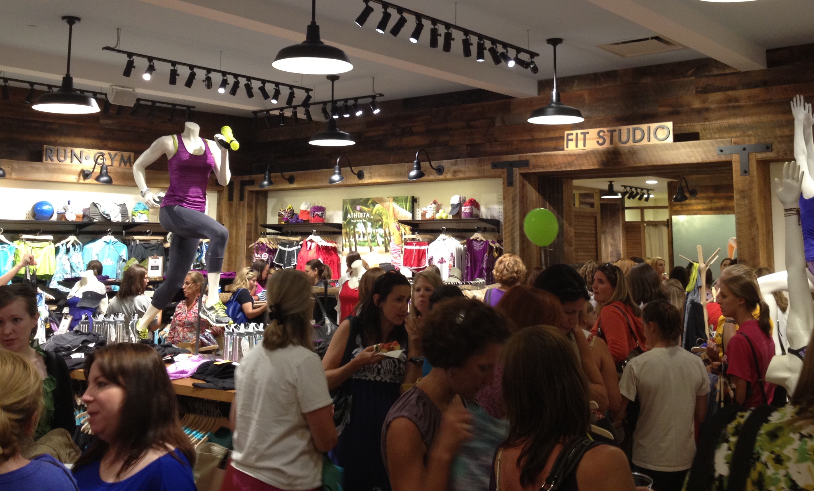 New Athleta Store in Durham (aka Adventures in Girliness!) Cragmama