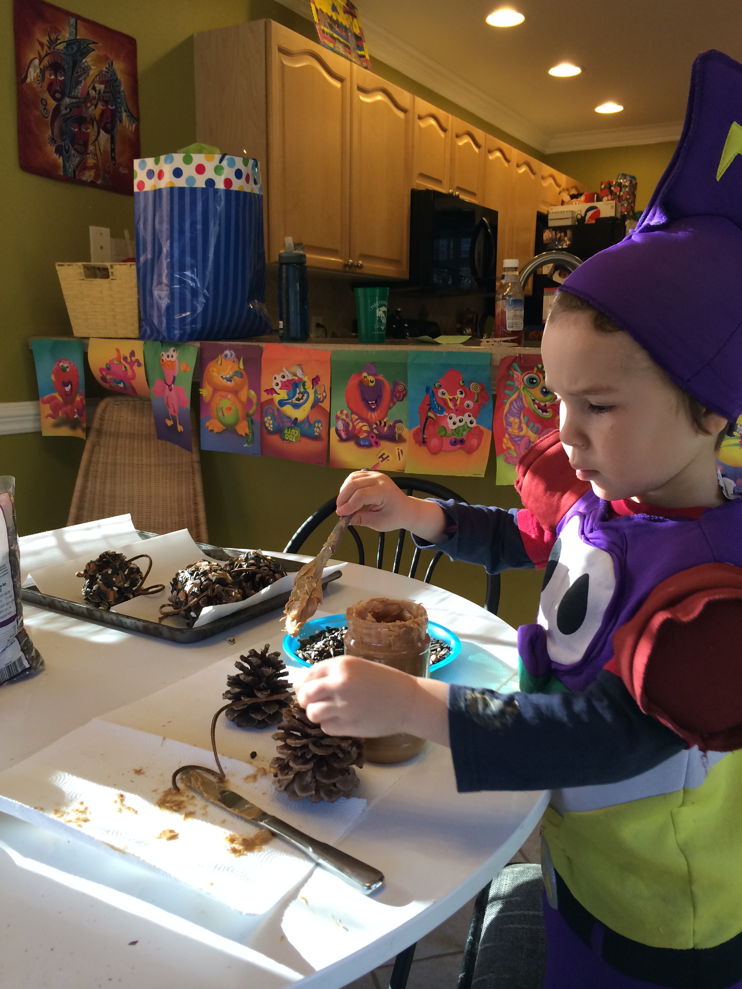 Quickie Nature Craft For the Birds (and Squirrels) Cragmama